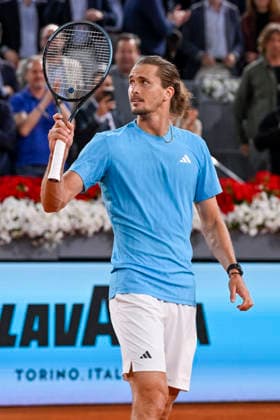 April 30, 2026, Madrid, Madrid, Spain: ALEXANDER ZVEREV of Germany - ADIDAS celebrating the match victory and waving to the crowd the Mutua Madrid Open 2026, ATP, Tennis Herren Masters 1000 and WTA, Tennis Damen 1000 tennis tournament, celebrated at Caja Magica on April 30, 2026 in Madrid, Spain. Madrid Spain - ZUMAc312 20260430_zsp_c312_325 Copyright: xOscarxManuelxSanchezx