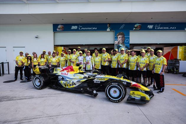 F1 - MIAMI GRAND PRIX 2026 Visa Cash App RB F1 Team, LINDBLAD Arvid (gbr), Visa Cash App RB F1 Team VCARB03, portrait, LAWSON Liam (nzl), Visa Cash App RB F1 Team VCARB03, portrait, BAYER Peter, CEO of Visa Cash App RB F1 Team, portrait during the Formula 1 Miami Grand Prix 2026, 4th round of the 2026 Formula One World Championship, WM, Weltmeisterschaft from May 1 to 3, 2026 on the Miami International Autodrome, in Miami Gardens, USA - Miami GardensUnited States Copyright: xEricxAlonsox