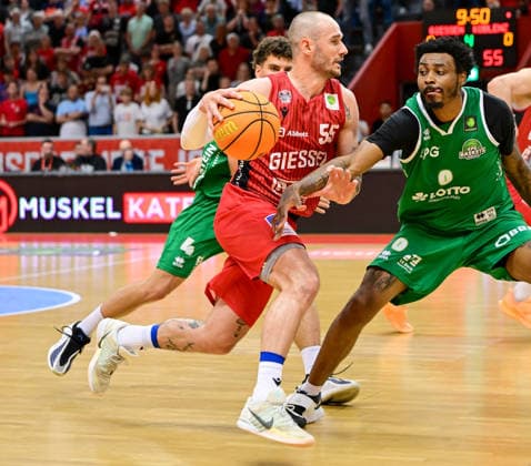 Simon Krajcovic, Decorian Jeffries 2 Bundesliga Pro A, 34 Matchday, 46ers, Basketball, Basketball season 2025 2026, BBL, Germany, Giessen 46ers EPG Baskets Koblenz, Giessen in red,Koblenz in green, Men, Men