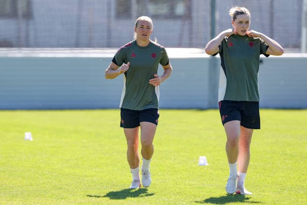 Magdalena Eriksson FC Bayern Muenchen, 05 and Alara Sehitler FC Bayern Muenchen, 14 at training, GER, Official final training FC Bayern Muenchen, Football, UEFA Womens Champions League, semi-final, second leg, 2025 2026 season, 02 05 2026, GER, Official final training FC Bayern Muenchen, Football, UEFA Womens Champions League, semi-final, second leg, 2025 2026 season, 02 05 2026 Muenchen Copyright: xEibner-Pressefoto JennixMaulx EP_JML