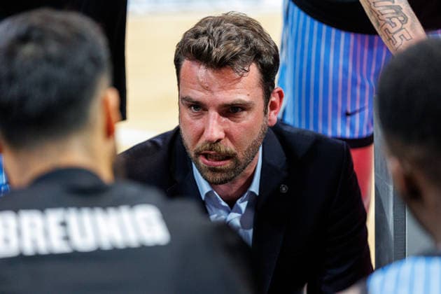Benka Barloschky Hamburg Towers, Coach , single picture, single photo, portrait, portraet, BMA365 Bamberg Baskets vs Veolia Towers Hamburg, Basketball, easyCredit BBL, 32 Matchday, 03 05 2026 BMA365 Bamberg Baskets vs Veolia Towers Hamburg, Basketball, easyCredit BBL, 32 Matchday, 03 05 2026 Bamberg Copyright: xEibner-Pressefoto G.xSantemizx EP_EER