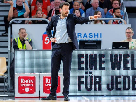 Benka Barloschky Hamburg Towers, Coach , single picture, single photo, portrait, portraet, BMA365 Bamberg Baskets vs Veolia Towers Hamburg, Basketball, easyCredit BBL, 32 Matchday, 03 05 2026 BMA365 Bamberg Baskets vs Veolia Towers Hamburg, Basketball, easyCredit BBL, 32 Matchday, 03 05 2026 Bamberg Copyright: xEibner-Pressefoto G.xSantemizx EP_EER