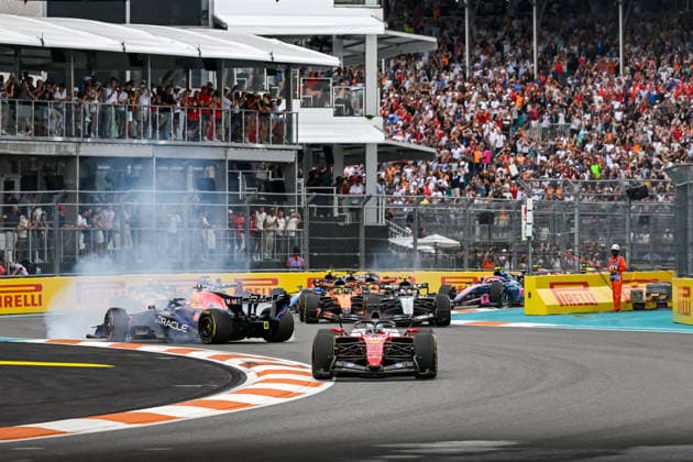 F1 - MIAMI GRAND PRIX 2026 16 LECLERC Charles (mco), Scuderia Ferrari SF-26, action 03 VERSTAPPEN Max (nld), Red Bull Racing Ford RB22, action spin, start of the race, depart, during the Formula 1 Miami Grand Prix 2026, 4th round of the 2026 Formula One World Championship, WM, Weltmeisterschaft from May 1 to 3, 2026 on the Miami International Autodrome, in Miami Gardens, USA - Miami GardensUnited States Copyright: xDPPIx