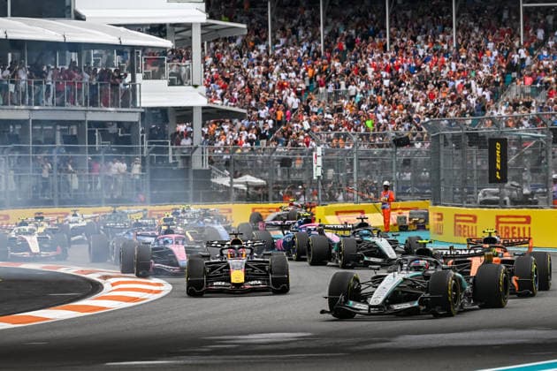 F1 - MIAMI GRAND PRIX 2026 03 VERSTAPPEN Max (nld), Red Bull Racing Ford RB22, action 12 KIMI ANTONELLI Andrea (ita), Mercedes AMG F1 Team W17, action 01 NORRIS Lando (gbr), McLaren F1 Team MCL40, 44 HAMILTON Lewis (gbr), Scuderia Ferrari SF-26, action, start of the race, depart, during the Formula 1 Miami Grand Prix 2026, 4th round of the 2026 Formula One World Championship, WM, Weltmeisterschaft from May 1 to 3, 2026 on the Miami International Autodrome, in Miami Gardens, USA - Miami GardensUnited States Copyright: xDPPIx