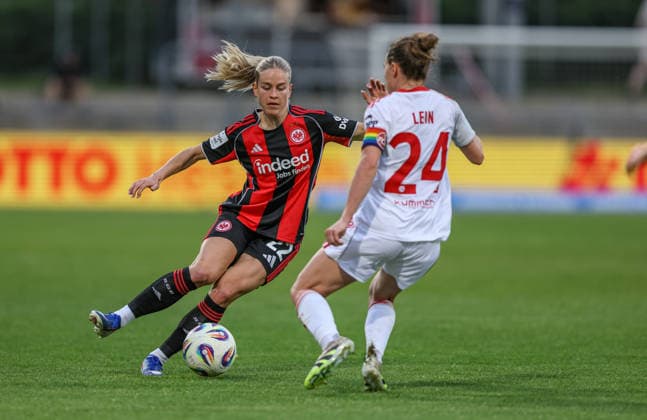 GER, Frankfurt, Eintracht Frankfurt vs FC Nürnberg, Google Pixel Bundesliga, Football, DFB, Season 2025 2026, Stadion am Brentanobad, 24 Matchday in the picture from l Nadine Riesen Eintracht Frankfurt Women 22 , Nastassja Lein 1 FC Nürnberg Women 24 DFB DFL REGULATIONS PROHIBIT ANY USE OF PHOTOGRAPHS AS IMAGE SEQUENCES AND OR QUASI VIDEO, 04 05 2026 Copyright: HMBxMedia HendrikxHamelau