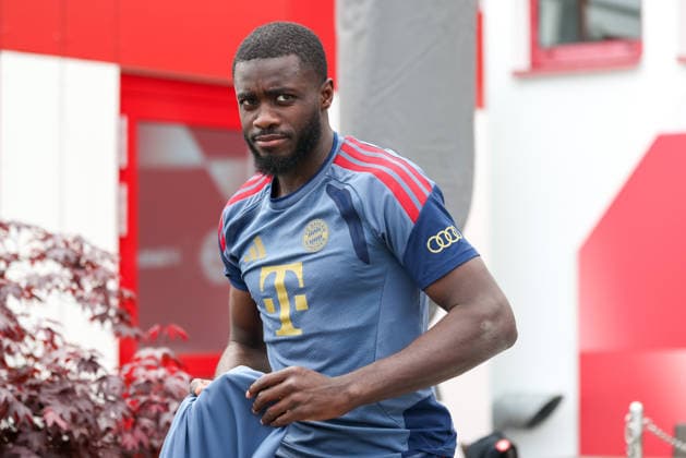Dayot Upamecano FC Bayern Muenchen, 02 on the way to training, GER, final training, FC Bayern Muenchen, football, UEFA Champions League, semi-final, second leg, 2025 2026 season, 05 05 2026, GER, final training, FC Bayern Muenchen, football, UEFA Champions League, semi-final, second leg, 2025 2026 season, 05 05 2026 Muenchen Copyright: xEibner-Pressefoto JennixMaulx EP_JML