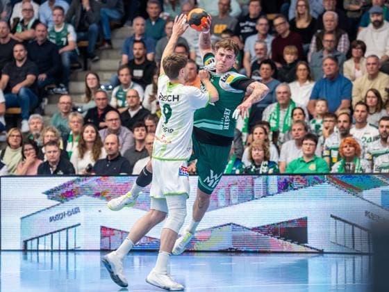 Victor Kloeve Frisch Auf Goeppingen, 07 in duel with Niklas Theiss HSG Wetzlar, 09 , Frisch Auf Goeppingen vs HSG Wetzlar, Handball, 1 Bundesliga, Men, Season 2025 2026, 07 05 2026, Frisch Auf Goeppingen vs HSG Wetzlar, Handball, 1 Bundesliga, Men, Season 2025 2026, 07 05 2026 Goeppingen Copyright: xEibner-Pressefoto MichaelxSchmidx EP_MST