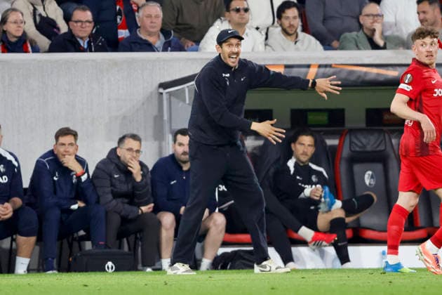 Julian Schuster SC Freiburg, coach , facial expression, facial expression, emotion , Germany, football, UEFA Europa League, semi-final, 2025 2026, SC Freiburg vs Sporting Braga, 07 05 2026, Freiburg im Breisgau Europa Park Stadium Germany Copyright: xGrantxHubbsx