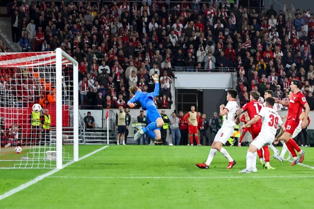 3 0 Goal for SC Freiburg by Lukas Kübler, Kubler SC Freiburg, 17 , Germany, Soccer, UEFA Europa League, Semifinal, 2025 2026, SC Freiburg vs Sporting Braga, 07 05 2026, Freiburg im Breisgau Europa Park Stadium Germany Copyright: xGrantxHubbsx