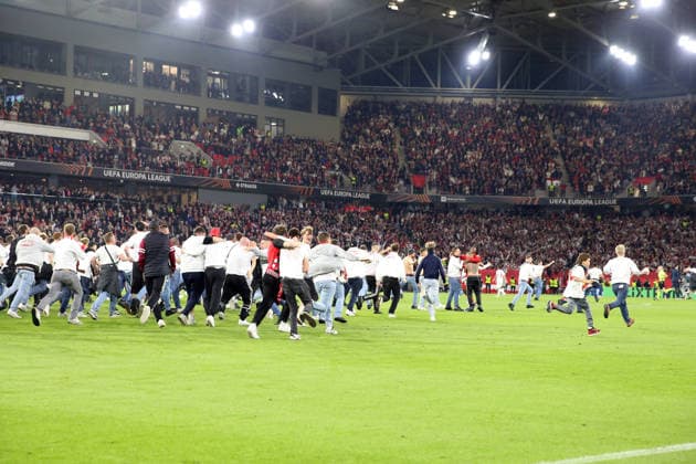 07 05 2026, xrekx, Football UEFA Europa League, SC Freiburg Sporting Braga v l Platzsturm Freiburg Fans ,Atmosphere, Scarves, Ultras, Spectators, Visitors, Choreo, Choreography, atmosphere, scarves, spectators, visitors DFL DFB REGULATIONS PROHIBIT ANY USE OF PHOTOGRAPHS as IMAGE SEQUENCES and or QUASI VIDEO Freiburg