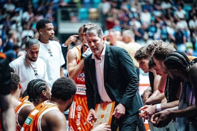 Ty Harrelson Head Coach, Head Coach, ratiopharm Ulm GER, Skyliners Frankfurt vs ratiopharm Ulm, easyCredit BBL, Bundesliga, Matchday 34, Season 2025 2026 10 05 2026 Eibner Pressefoto Attila Ziga GER, Skyliners Frankfurt vs ratiopharm Ulm, easyCredit BBL, Bundesliga, Matchday 34, Season 2025 2026 10 05 2026 Frankfurt am Main Copyright: xEibner-Pressefotox EP_AZA