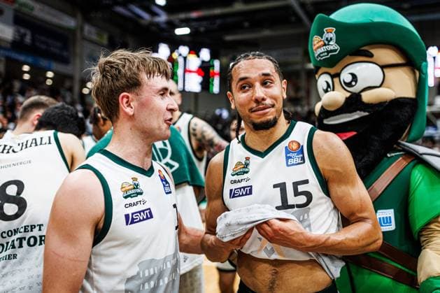 Steven Ashworth Gladiators Trier and Jordan Roland Gladiators Trier , Vet Concept Gladiators Trier vs MBC Syntainics, Basketball, easyCredit BBL, Matchday 34, Season 2025 2026, 10 05 2026 Vet Concept Gladiators Trier vs MBC Syntainics, Basketball, easyCredit BBL, Matchday 34, Season 2025 2026, 10 05 2026 Copyright: xEibner-Pressefoto AlexanderxNeisx EP_ANS