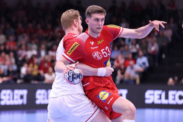 HANDBALL - IHF WC quali, AUT vs POL GRAZ,AUSTRIA,13.MAY.26 - HANDBALL - IHF World Championship, WM, Weltmeisterschaft 2027, European qualification, play off, OEHB international match, Länderspiel, Nationalmannschaft Austria vs Poland. Image shows Marek Marciniak (Poland) and Mykola Bilyk (Austria). GEPAxpictures xChrisxBauer