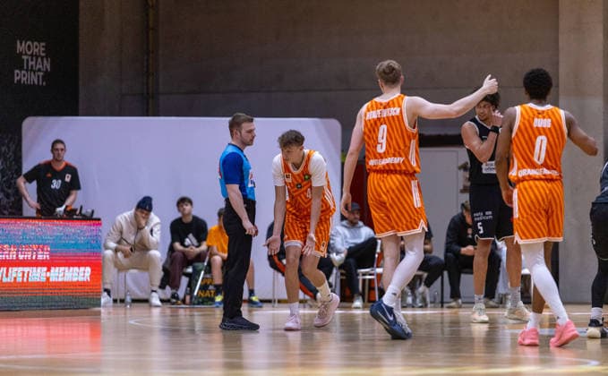 Stunned Teo Milicic OrangeAcademy Ulm, 04 OrangeAcademy Ulm vs ETB Miners Essen , Basketball,Barmer Basketball 2 Bundesliga ProB, Play Offs Final, Season 2025 2026, 13 05 2026, OrangeAcademy Ulm vs ETB Miners Essen , Basketball,Barmer Basketball 2 Bundesliga ProB, Play Offs Final, Season 2025 2026, 13 05 2026 New Ulm Copyright: xEibner-Pressefoto DavidexDixGiovx EP_DGI