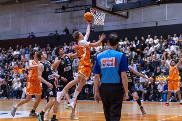 Joel Cwik OrangeAcademy Ulm, 01 at the throw OrangeAcademy Ulm vs ETB Miners Essen , Basketball,Barmer Basketball 2 Bundesliga ProB, Play Offs Final, Season 2025 2026, 13 05 2026, OrangeAcademy Ulm vs ETB Miners Essen , Basketball,Barmer Basketball 2 Bundesliga ProB, Play Offs Final, Season 2025 2026, 13 05 2026 New Ulm Copyright: xEibner-Pressefoto DavidexDixGiovx EP_DGI