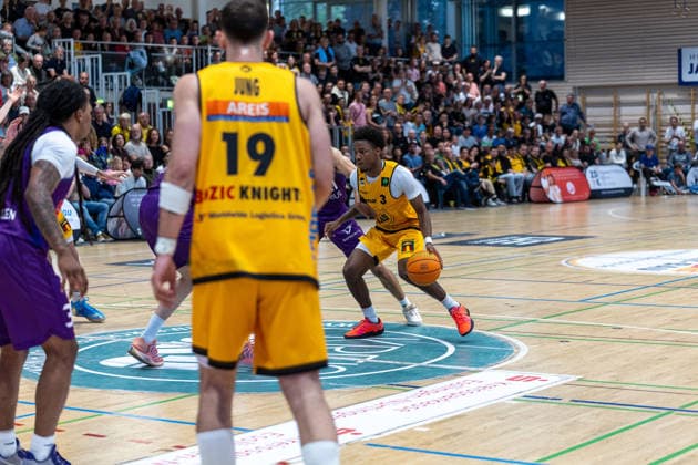 Jordan Sears BG Goettingen, 03 Aeneas Jung Bozic Estriche Knights Kirchheim, 19 Charles Tyorne Harris Jr Bozic Estriche Knights Kirchheim, 03 GER, Bozic Estriche Knights Kirchheim vs BG Goettingen, BARMER 2 Basketball Bundesliga, Playoffs Game 4, Season 2025 2026, 14 05 2026 GER, Bozic Estriche Knights Kirchheim vs BG Goettingen, BARMER 2 Basketball Bundesliga, Playoffs Game 4, Season 2025 2026, 14 05 2026 Goeppingen Copyright: xEibner-Pressefoto NinaxSanderx EP_NSR