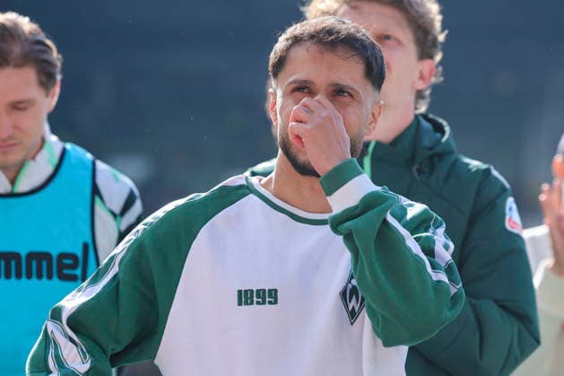 Leonardo Bittencourt Werder Bremen looks dejected, Bundesliga, SV Werder Bremen v Borussia Dortmund, Weserstadion on May 16, 2026 in Bremen, Germany Photo by Marco Steinbrenner DeFodi Images Leonardo Bittencourt Werder Bremen looks dejected, Bundesliga, SV Werder Bremen v Borussia Dortmund, Weserstadion, May 16, 2026 in Bremen, Germany Photo by Marco Steinbrenner DeFodi Images DFL regulations prohibit any use of photographs as image sequences and or quasi video