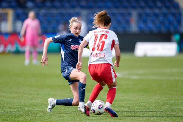 v li Vanessa Diehm TSG, 6 , Annabel Schasching RBL, 16 , duel, duel, tackle, tackling, dynamics, action, action, 17 05 2026, Sinsheim Hoffenheim Germany , Football, Google Pixel Women Bundesliga, TSG 1899 Hoffenheim RB Leipzig, DFB DFL REGULATIONS PROHIBIT ANY USE OF PHOTOGRAPHS AS IMAGE SEQUENCES AND OR QUASI VIDEO xozx