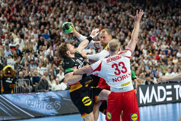 Mens Handball International Match, Germany Denmark May 17, 2026 Tom Kiesler Germany Germany, 30 , Simon Pytlick Denmark, 43 , Emil Bergholt Denmark, 33 , Mens Handball International Match, Germany Denmark May 17, 2026 Copyright: xBEAUTIFULxSPORTS Erlhofx