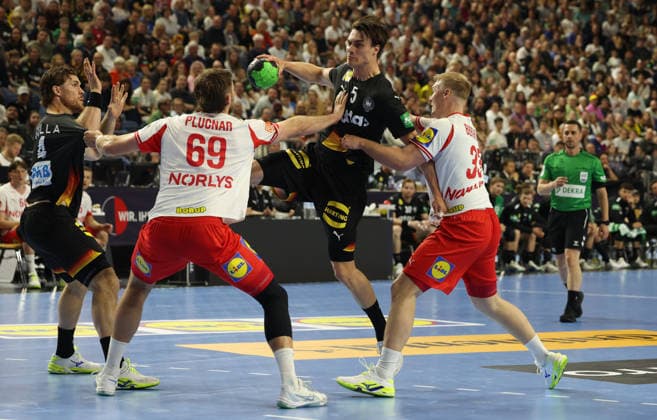 f l Johannes Golla DHB 04 , Steven Plucnar Jacobsen Denmark Handball 69 , Miro Schluroff DHB 05 , Emil Siersbaek Bergholt Denmark Handball 33 Germany vs Denmark, Handball, Men, International, 17 05 2026 Germany vs Denmark, Handball, Men, International, 17 05 2026 Cologne Copyright: xEibner-Pressefotox xThomasxStoeckerx EP_TSR