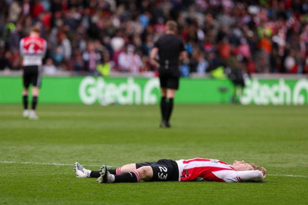Keane Lewis-Potter of Brentford is dejected after the match Brentford v Crystal Palace, Football, Premier League, The Gtech Community Stadium, London, UK - 17 05 2026 EDITORIAL USE ONLY No use with unauthorised audio, video, data, fixture lists, club league logos or live services. Online in-match use limited to 120 images, no video emulation. No use in betting, games or single club league player publications. Copyright: xAnthonyxHanc Shutterstockx 16880122ap
