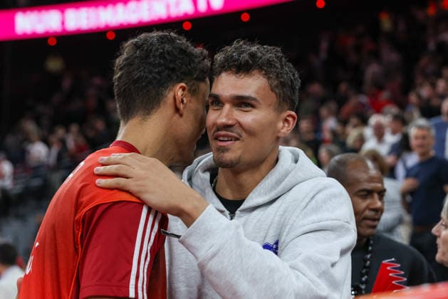 Tristan da Silva Orlando Magic with his brother Oscar da Silva FC Bayern Basketball, 01 after the game, GER, FC Bayern Basketball vs Vet Concept Gladiators Trier, Basketball, easycredit Basketball Bundesliga, Playoffs, Quarterfinals, 2025 2026 season, 19 05 2026, GER, FC Bayern Basketball vs Vet Concept Gladiators Trier, Basketball, easycredit Basketball Bundesliga, Playoffs, Quarterfinals, 2025 2026 season, 19 05 2026 Muenchen Copyright: xEibner-Pressefoto JennixMaulx EP_JML