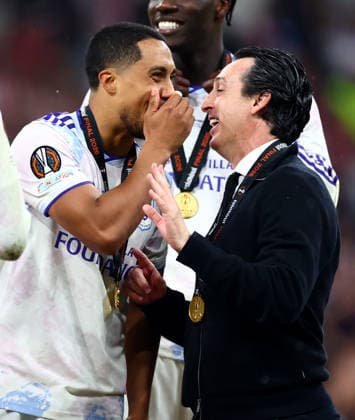 Aston Villa Manager Unai Emery and Youri Tielemans of Aston Villa. SC Freiburg v Aston Villa, UEFA Europa League, Final, Football, Besiktas Park, Istanbul, Turkiye - 20 May 2026Istanbul Besiktas Park United Kingdom EDITORIAL USE ONLY No use with unauthorised audio, video, data, fixture lists, club league logos or live services. Online in-match use limited to 120 images, no video emulation. No use in betting, games or single club league player publications. Copyright: xJamesxMarsh Shutterstockx 16883157jf