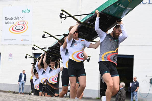 The German Eight with stroke Soenke KRUSE Sönke Julius CHRIST, Tassilo von MUELLER Von Müller , Tobias STRANGEMANN Olaf ROGGENSACK, Mattes SCHOENHERR Schönherr , Paul KLAPPERICH, Theis HAGEMEISTER, helmsman Jonas WIESEN, brings his boat to the canal, rowing, presentation Germany Eight of the 2026 season, on 21 05 2026 in Dortmund Germany Â