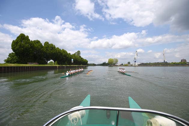 The German eight with stroke Soenke KRUSE Sönke Julius CHRIST, Tassilo von MUELLER Von Müller , Tobias STRANGEMANN Olaf ROGGENSACK, Mattes SCHOENHERR Schönherr , Paul KLAPPERICH, Theis HAGEMEISTER, cox Jonas WIESEN, and the coxless four with cox Jasper ANGL, Benedict EGGELING, Rene SCHMELA and Mark HINRICHS, during training on the Dortmund Ems Canal, Rowing, Presentation Germany Eight of the 2026 season, on 21 05 2026 in Dortmund Germany Â