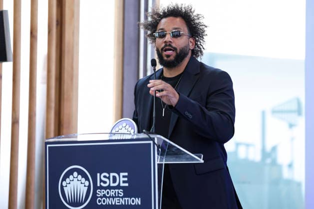 May 21, 2026, Madrid, Madrid, Spain: Marcelo Vieira, a former soccer player, receives the Legend Award during the 2026 ISC Awards Ceremony, which took place.as part of the ISDE Sports Convention, at the Official College of Architects of Madrid, on May 21, 2026, in Madrid, Spain. ISDE Sports Convention - ISC Awards Ceremony - ZUMAa181 20260521_zaa_a181_043 Copyright: xIrinaxR.xHipolitox