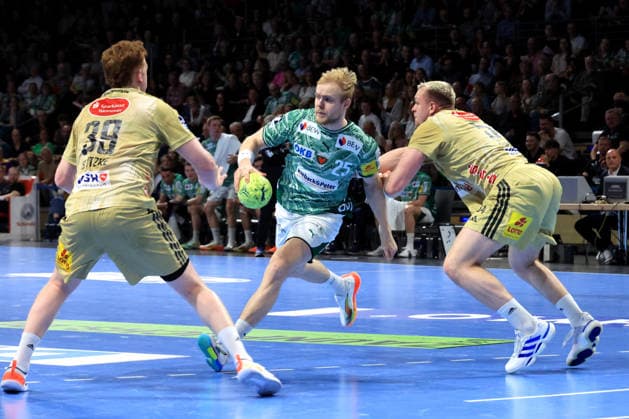 DEU, DHB, 1 HBL, Fuechse Berlin vs Hannover Burgdorf, 21 05 2026, Max Schmeling Halle, Berlin, DEU, DHB, 1 HBL, Fuechse Berlin vs Hannover Burgdorf, in the picture Matthes Langhoff Fuechse Berlin 25 , Lukas Stutzke Hannover Burgdorf 39 , Vilhelm Poulsen Hannover Burgdorf 9 nordphotoxGmbHx xEngler nph00076