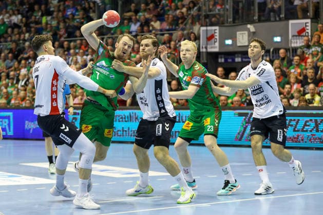 21 05 2026, xgox, Handball Daikin HBL SC Magdeburg SG Flensburg Handewitt emspor, v l Marko Grgic Flensburg, 17 , Felix Claar Magdeburg, 7 , Johannes Golla Flensburg, 4 duel, duel, fight, tackle Magdeburg