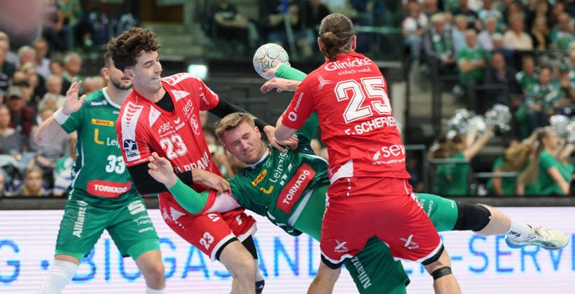 Leipzig, 21 05 2026, Arena Leipzig, Handball, Bundesliga, 32 Matchday , SC DHfK Leipzig vs MT Melsungen , Pictured from left Marti Soler 23, Melsungen , Franz Semper 32, Leipzig , Olle Forsell Schefvert 25, Melsungen , For editorial use only , DHB HBL regulations prohibit any use of photographs as image sequences and or quasi video ,