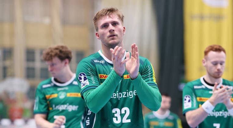 Leipzig, 21 05 2026, Arena Leipzig, Handball, Bundesliga, 32 Spieltag , SC DHfK Leipzig vs MT Melsungen 27 33 12 13 , Im Bild Enttäuschung bei Leipzig Franz Semper 32, Leipzig , Nur zur redaktionellen Nutzung Only editorial use , DHB HBL regulations prohibit any use of photographs as image sequences and or quasi video ,