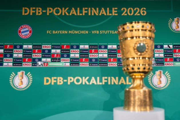 Press conference, cup, theme photo, theme picture, symbol photo, symbol picture, stock photo, GER, final training and press conference on the day before the DFB Cup final, FC Bayern Muenchen vs VfB Stuttgart, football, men, DFB Cup, final, season 2025 2026, 22 05 2026 DFL REGULATES PROHIBIT ANY USE OF PHOTOGRAPHS AS IMAGE SEQUENCES AND OR QUASI VIDEO GER, Final training and press conference on the day before the DFB Cup final, FC Bayern Muenchen vs VfB Stuttgart, Football, Men, DFB Cup, Final, Season 2025 2026, 22 05 2026 Berlin Copyright: xEibner-Pressefoto MaxxVincenx EP_MVN