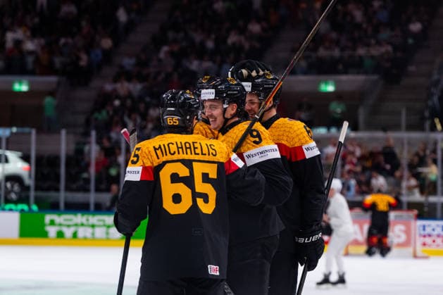 ZURICH, SWITZERLAND - MAY 22: Kai Wissmann (Germany, 6) and Marc Michaelis (Germany, 65) celebration the 6:1 goal with Leon Gawanke (Germany, 9) during the Preliminary Round - Group A Match 33 between Germany and Hungary at the IIHF Ice hockey, Eishockey World Championship, WM, Weltmeisterschaft 2026, Swiss Life Arena on May 22, 2026 in Zurich, Switzerland. Zurich Switzerland Copyright: xTimoxSteinx