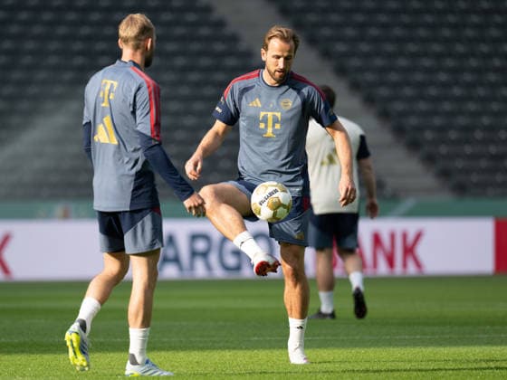 Training FC Bayern Muenchen, Harry Kane FC Bayern Muenchen, 09 GER, Final training and press conference on the day before the DFB Cup final, FC Bayern Muenchen vs VfB Stuttgart, Football, Men, DFB Cup, Final, Season 2025 2026, 22 05 2026, DFL DFB REGULATES PROHIBIT ANY USE OF PHOTOGRAPHS AS IMAGE SEQUENCES AND OR QUASI VIDEO, GER, Final training and press conference on the day before the DFB Cup final, FC Bayern Muenchen vs VfB Stuttgart, Football, Men, DFB Cup, Final, Season 2025 2026, 22 05 2026 Berlin Copyright: xEibner-Pressefoto WolfgangxFrankx EP_WFK