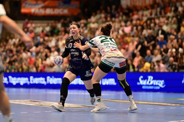 Anika Hampel 10, Buxtehuder Sportverein Louisa De Bellis 20, FRISCH AUF Göppingen Buxtehuder SV vs FRISCH AUF Göppingen, Handball, Women, 1 Bundesliga, Play Offs, Season 2025 2026, 23 05 2026 Buxtehuder SV vs FRISCH AUF Göppingen, Handball, Women, 1 Bundesliga, Play Offs, Season 2025 2026, 23 05 2026 Buxtehude Copyright: xEibner-Pressefoto FelixxSchlikisx EP_SLK