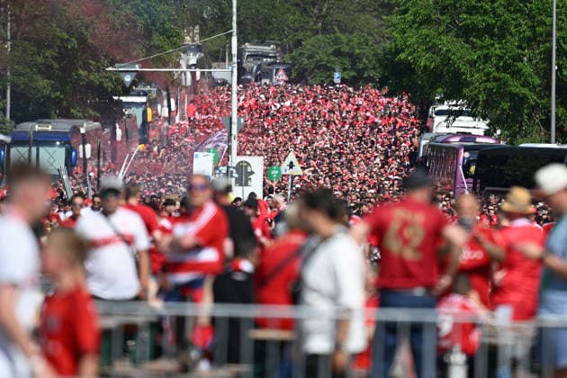 23 05 2026, xsltx, Football DFB Cup Final, FC Bayern München VfB Stuttgart v l Bayern Muenchen München, Fans, Atmosphere, Scarves, Emotions, Spectators, Visitors, Ultras, Schickeria DFL DFB REGULATIONS PROHIBIT ANY USE OF PHOTOGRAPHS as IMAGE SEQUENCES and or QUASI VIDEO Berlin