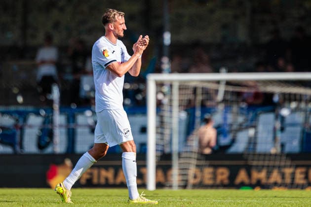 Michel Julius Stoecker SC Verl, 24 is substituted for the last time at SC Verl GER, SC Verl vs SF Lotte, Football, Westfalenpokal, Finale, Spielzeit 2025 2026, 23 05 2026 DFL Regulations prohibit any use of photographers as image sequences and or quasi video GER, SC Verl vs SF Lotte, Football, Westfalenpokal, Finale, Spielzeit 2025 2026, 23 05 2026 Verl Copyright: xEibner-Pressefoto JanxRollingerx EP_JSK