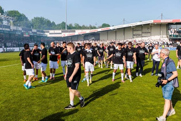 The SC Verl team celebrates after winning the final of the Krombacher Westfalenpokal GER, SC Verl vs SF Lotte, Football, Westfalenpokal, Final, Season 2025 2026, 23 05 2026 DFL Regulations prohibit any use of photographers as image sequences and or quasi video GER, SC Verl vs SF Lotte, Football, Westfalenpokal, Final, Season 2025 2026, 23 05 2026 Verl Copyright: xEibner-Pressefoto JanxRollingerx EP_JSK