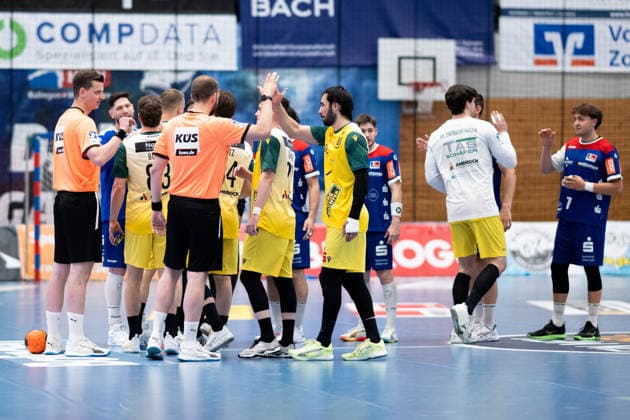 the welcome circle HBW Balingen Weilstetten vs VFL Eintracht Hagen, Handball, 2 Bundesliga, 33 Matchday, Season 2025 2026, 23 05 2026, Eibner Pressefoto Andreas Ulmer HBW Balingen Weilstetten vs VFL Eintracht Hagen, Handball, 2 Bundesliga, 33 Matchday, Season 2025 2026, 23 05 2026, Balingen Copyright: xEibner-Pressefoto AndreasxUlmerx EP_AUR