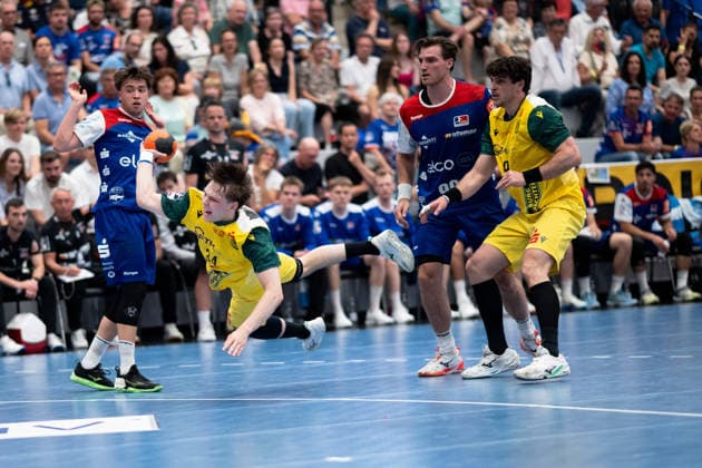 Linus Kutz VFL Eintracht Hagen, 34 , on throw HBW Balingen Weilstetten vs VFL Eintracht Hagen, Handball, 2 Bundesliga, 33 Matchday, Season 2025 2026, 23 05 2026, Eibner Pressefoto Andreas Ulmer HBW Balingen Weilstetten vs VFL Eintracht Hagen, Handball, 2 Bundesliga, 33 Matchday, Season 2025 2026, 23 05 2026, Balingen Copyright: xEibner-Pressefoto AndreasxUlmerx EP_AUR