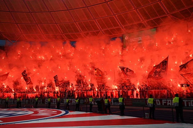 23 05 2026, xsltx, Football DFB Cup Final, FC Bayern München VfB Stuttgart v l Bayern Muenchen München, Fans, Atmosphere, Scarves, Emotions, Spectators, Visitors, Ultras, Schickeria zuenden Pyrotechnik, Benglos, Smoke, Fog, Fireworks DFL DFB REGULATIONS PROHIBIT ANY USE OF PHOTOGRAPHS as IMAGE SEQUENCES and or QUASI VIDEO Berlin