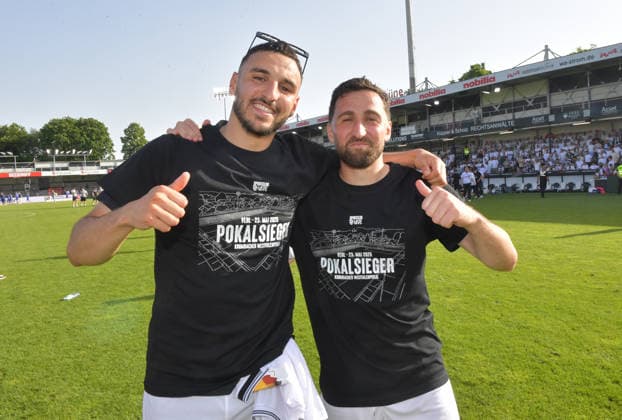 23 05 2026, GER, Football, Association Cup Westfalenpokal, Season 2025 2026, Final, Sportclub Arena, Verl SC Verl SF Lotte 3 0 End cheering SC Verl Oualid Mhamdi and Berkan Taz both SC Verl, v L , action, single frame, cross, facial expression, gesture, cheer, cheer, joy, rejoice