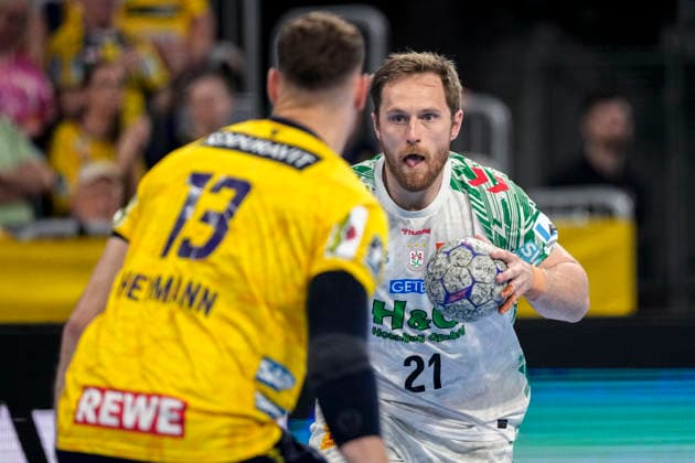 v li Sebastian Heymann RNL, 13 , Albin Lagergren SCM, 21 , duel, duel, tackle, tackling, dynamics, action, action, 24 05 2026, Mannheim Germany , Handball, Bundesliga, Rhein Neckar Löwen SC Magdeburg xozx