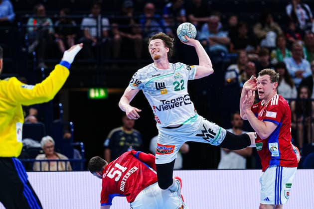 Throw Goal Erik Persson Frisch Auf Goeppingen, 22 GER, Handball Sport Verein Hamburg vs Frisch Auf Goeppingen, Handball, 1 Bundesliga, Matchday 32, Season 2025 2026, 25 05 2026 GER, Handball Sport Verein Hamburg vs Frisch Auf Goeppingen, Handball, 1 Bundesliga, Matchday 32, Season 2025 2026, 25 05 2026 Hamburg Copyright: xEibner-Pressefoto MarcelxvonxFehrnx EP_MFN