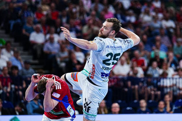 Throw Goal Ludwig Jurmala Astroem Frisch Auf Goeppingen, 25 GER, Handball Sport Verein Hamburg vs Frisch Auf Goeppingen, Handball, 1 Bundesliga, Matchday 32, Season 2025 2026, 25 05 2026 GER, Handball Sport Verein Hamburg vs Frisch Auf Goeppingen, Handball, 1 Bundesliga, Matchday 32, Season 2025 2026, 25 05 2026 Hamburg Copyright: xEibner-Pressefoto MarcelxvonxFehrnx EP_MFN