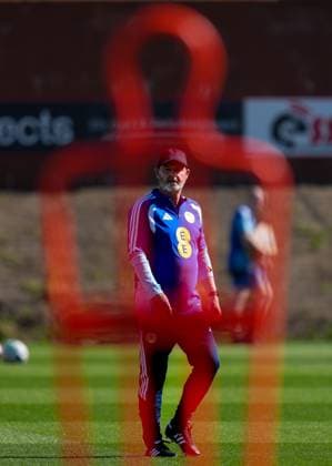 Scotland Men s International football team manager Steve Clarke during a training session on a hot afternoon at Lesser Hampden. Scotland Team Training, Football, Hampden Park, Glasgow, Scotland, UK - 26 May 2026Glasgow Hampden Park United Kingdom EDITORIAL USE ONLY No use with unauthorised audio, video, data, fixture lists, club league logos or live services. Online in-match use limited to 120 images, no video emulation. No use in betting, games or single club league player publications. Copyright: xStuartxWallace Shutterstockx 16898315n