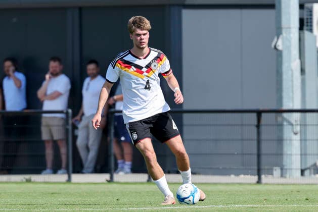 Mick Schmetgens Germany controls the ball, UEFA Under 19 friendly, Slovakia v Germany, MOL Academy on 27 May 2026 in Dunajska Streda, Slovakia Photo by Marco Steinbrenner DeFodi Images Mick Schmetgens Germany controls the ball, UEFA Under 19 friendly, Slovakia v Germany, MOL Academy, May 27, 2026 in Dunajska Streda, Slovakia Photo by Marco Steinbrenner DeFodi Images